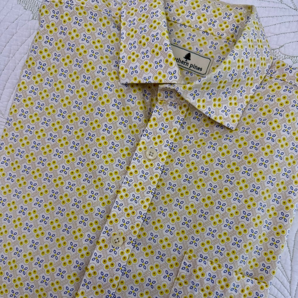 Southern Pines Men's Yellow Geometric Shirt- Size L